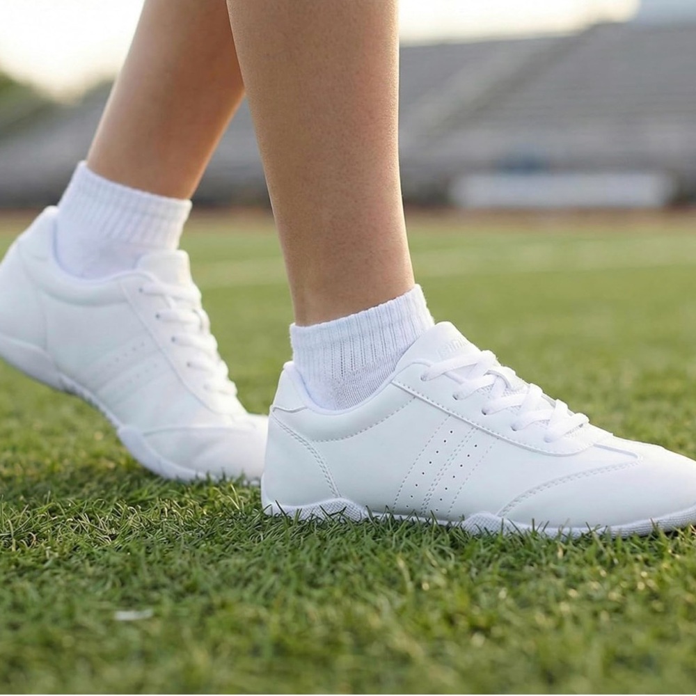 👟Lesove White Cheer Dance Athletic Girl Shoes | Good Condition | Size EU 28